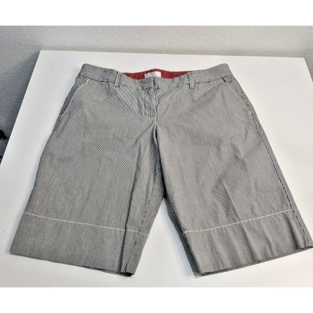 Ann‎ Taylor LOFT Womens Shorts Size 6 Bermuda Black and White Pinstripe Low Rise